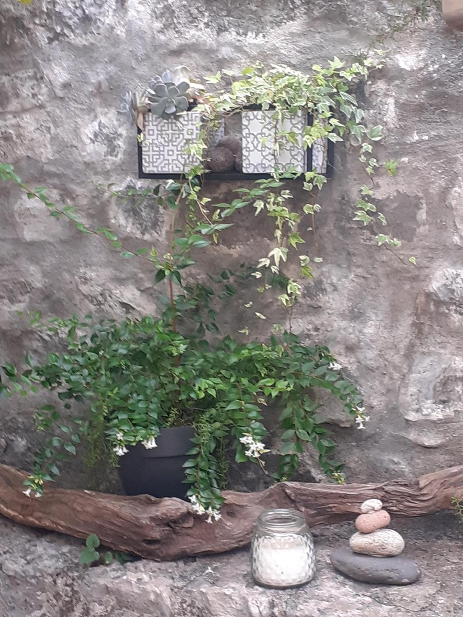 Sous Le Tilleul A Gasthof Ruoms